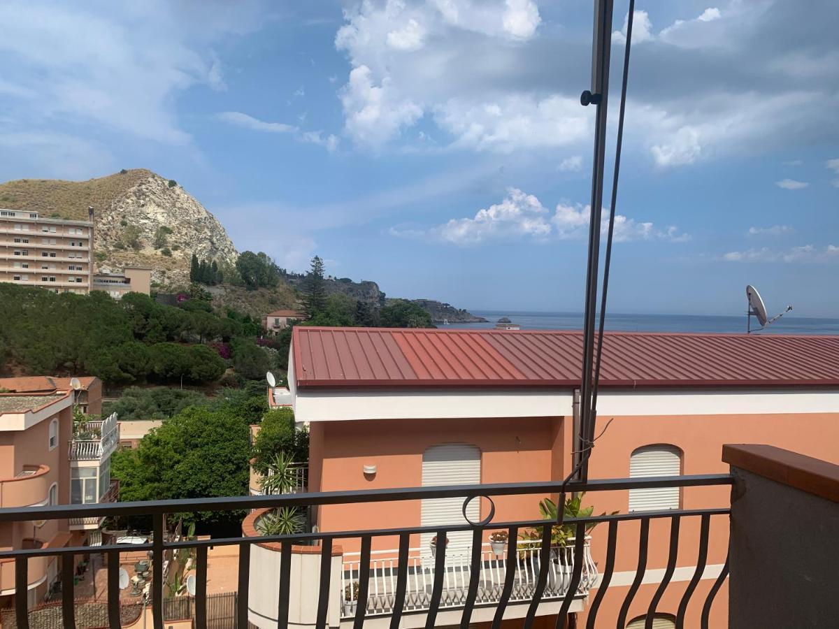 Residence La Fenice Ff Giardini Naxos Luaran gambar