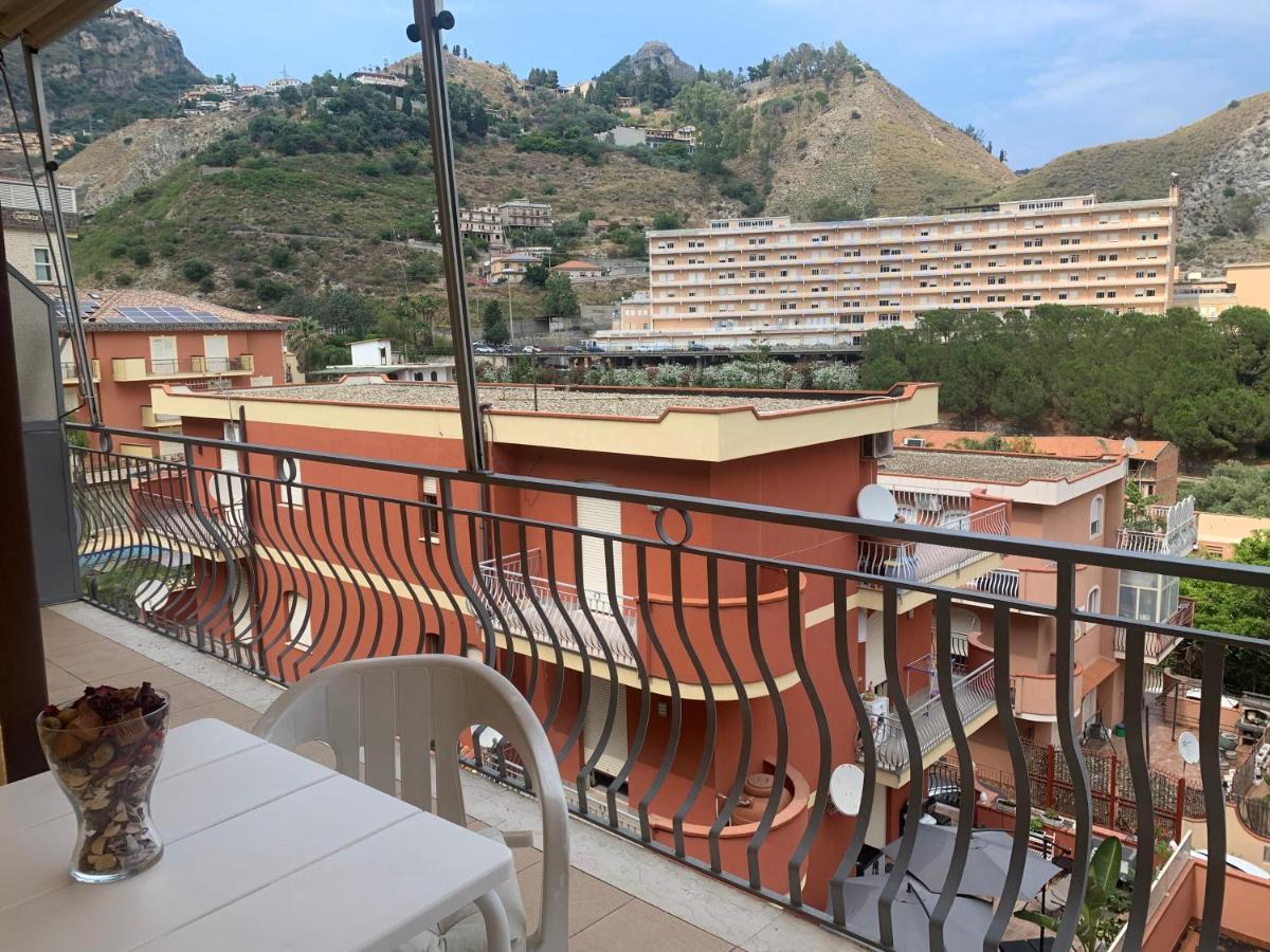 Residence La Fenice Ff Giardini Naxos Luaran gambar