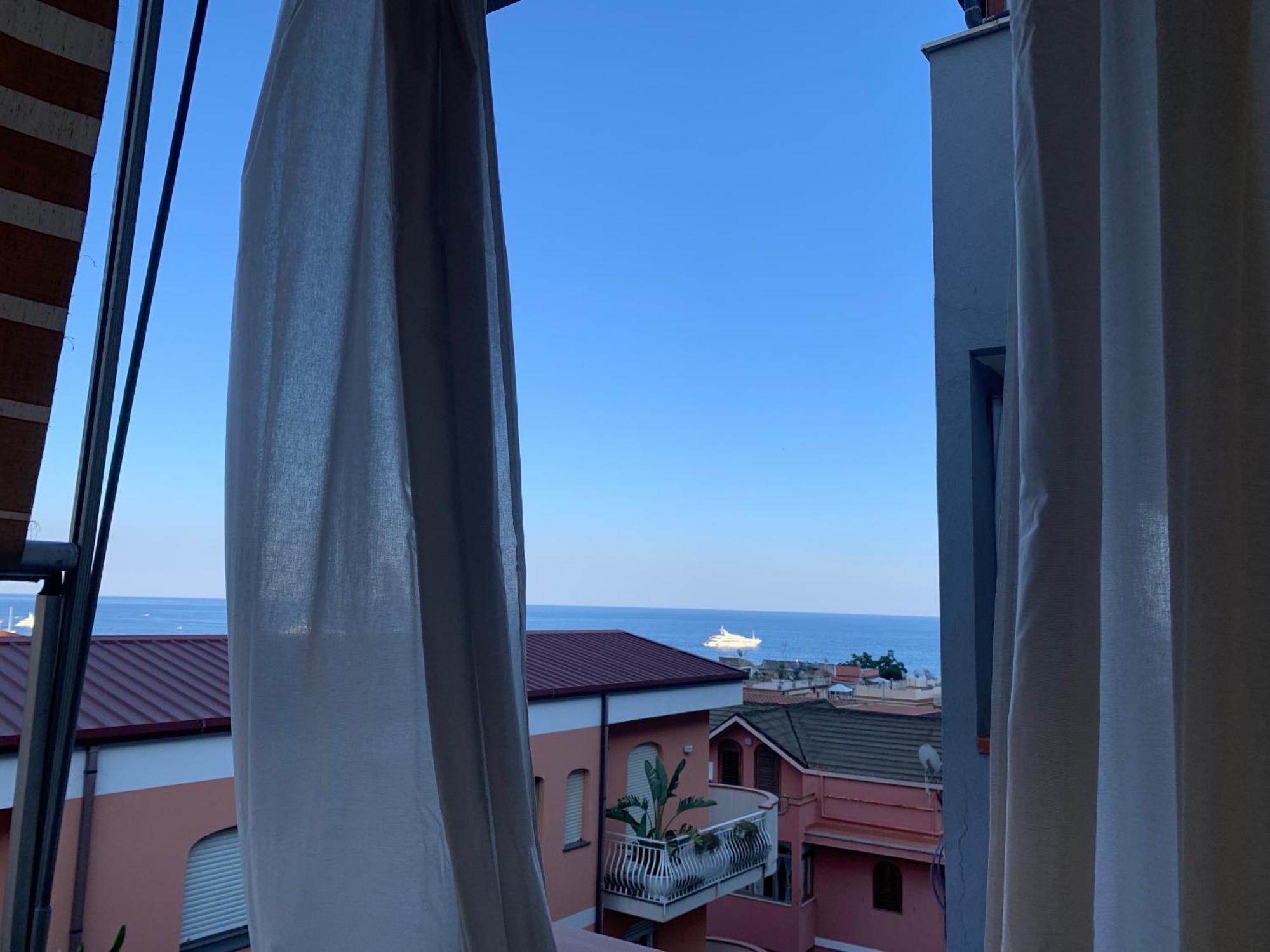 Residence La Fenice Ff Giardini Naxos Luaran gambar