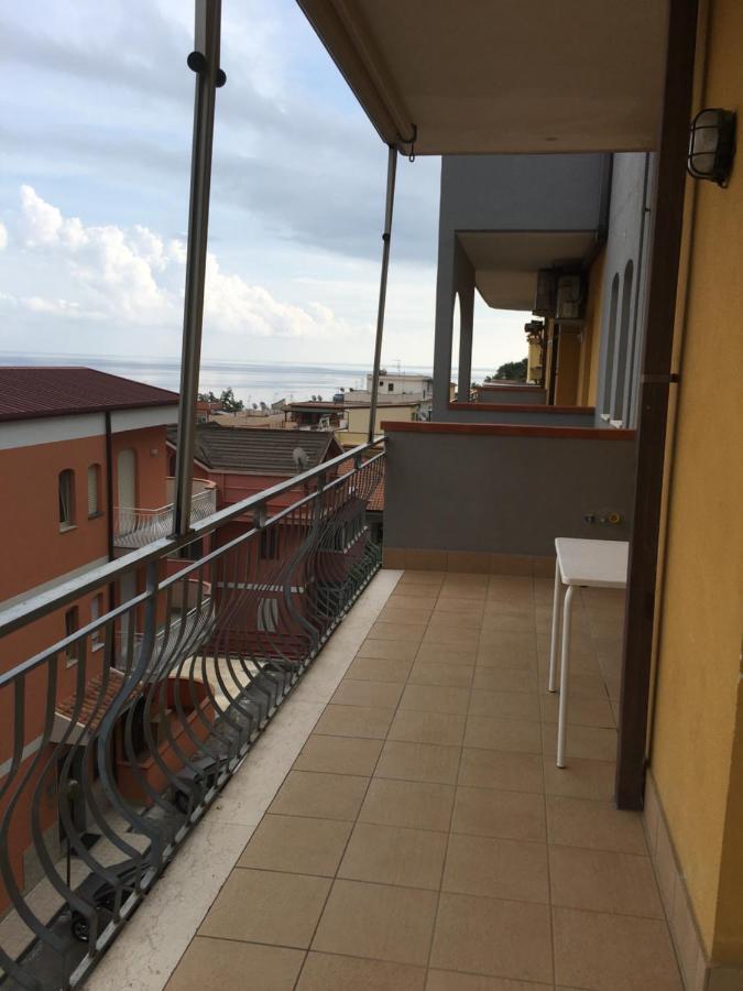 Residence La Fenice Ff Giardini Naxos Luaran gambar